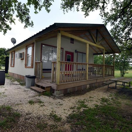 River Bluff Cabins Rio Frio Экстерьер фото