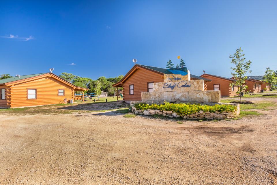 River Bluff Cabins Rio Frio Экстерьер фото